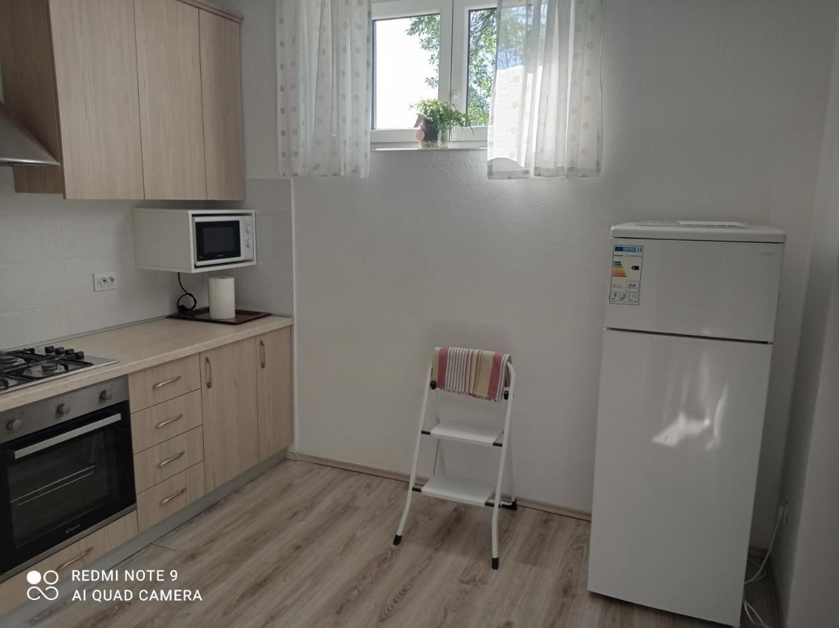 Studio Apartman Sonja Otocac Exterior photo